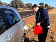 Çölde Yolda Kalmak!