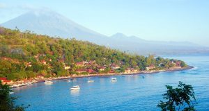 Sakin Balıkçı Kasabası Amed, Bali Amed