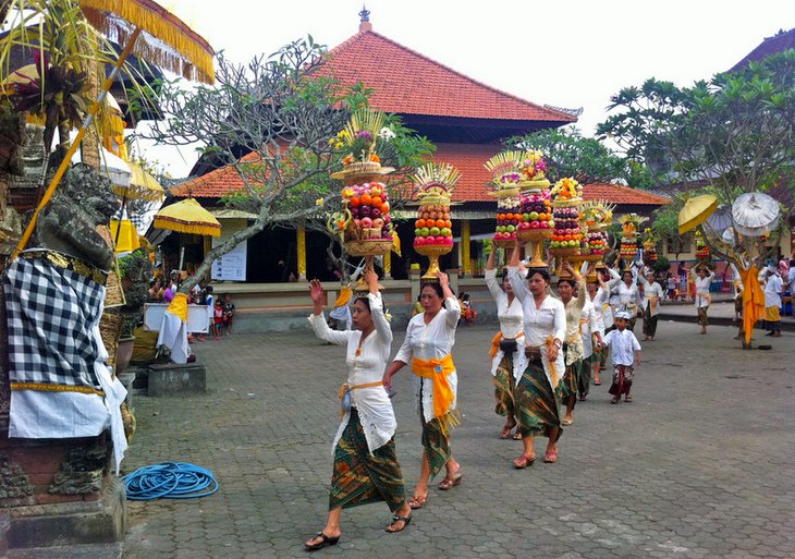 Bali-Budist-Seremonisi