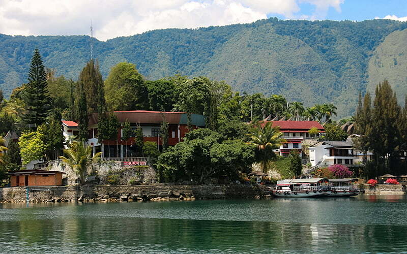 Toba Gölü, Sumatra