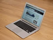 Apple MacBook Air i5 2.2GHZ, 4GB 256GB SSD 13"