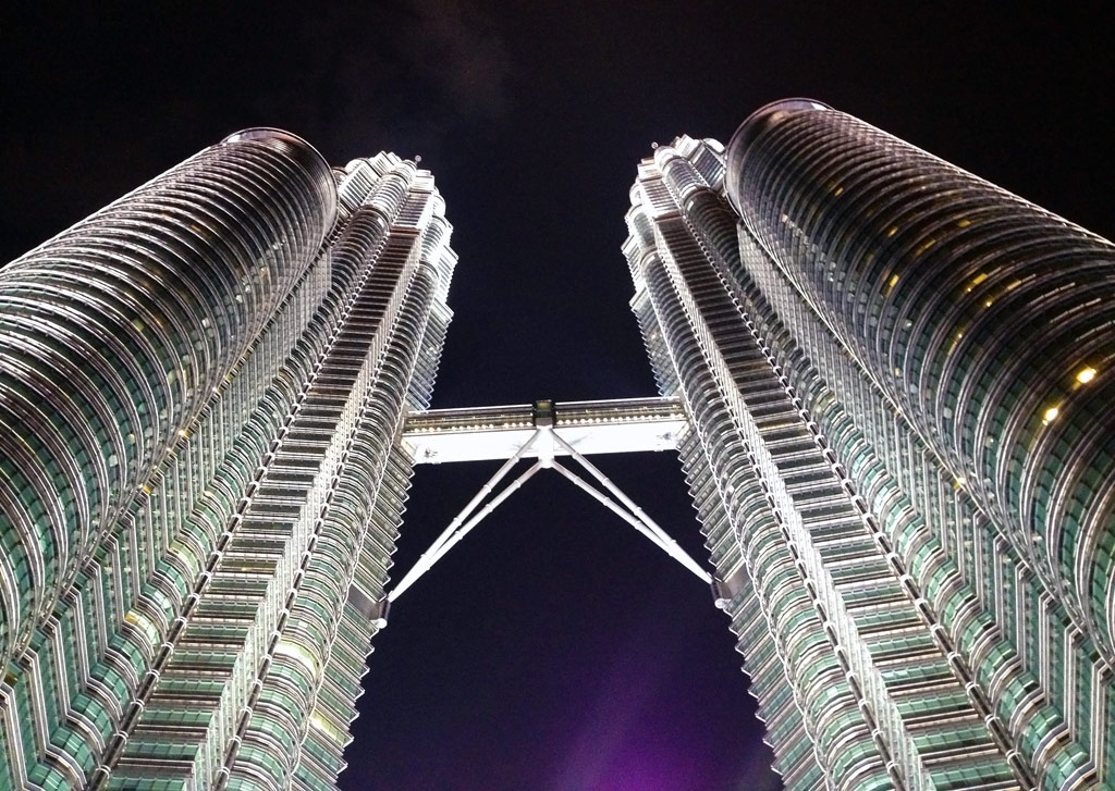 Petronas İkiz Kuleleri