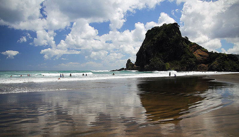 Piha-Beach-Auckland