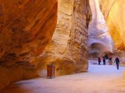 Dünyanın En Güzel Antik Yollarından Biri: The Siq, Petra   Urdun-Antik-Petra