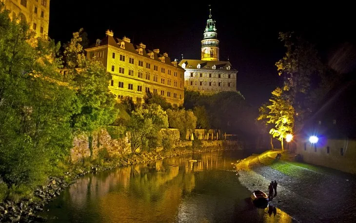 Cesky-Krumlov-Gece