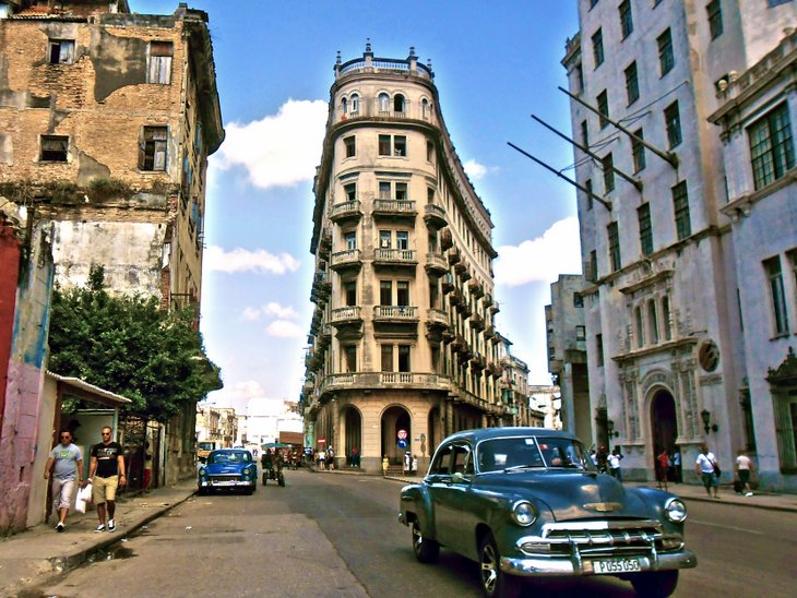 Küba Caddeleri