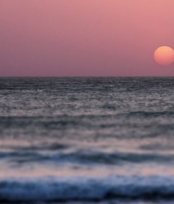 İranlıların Tatil Yeri: Kiş Adası, İran Greek Ship Sunset