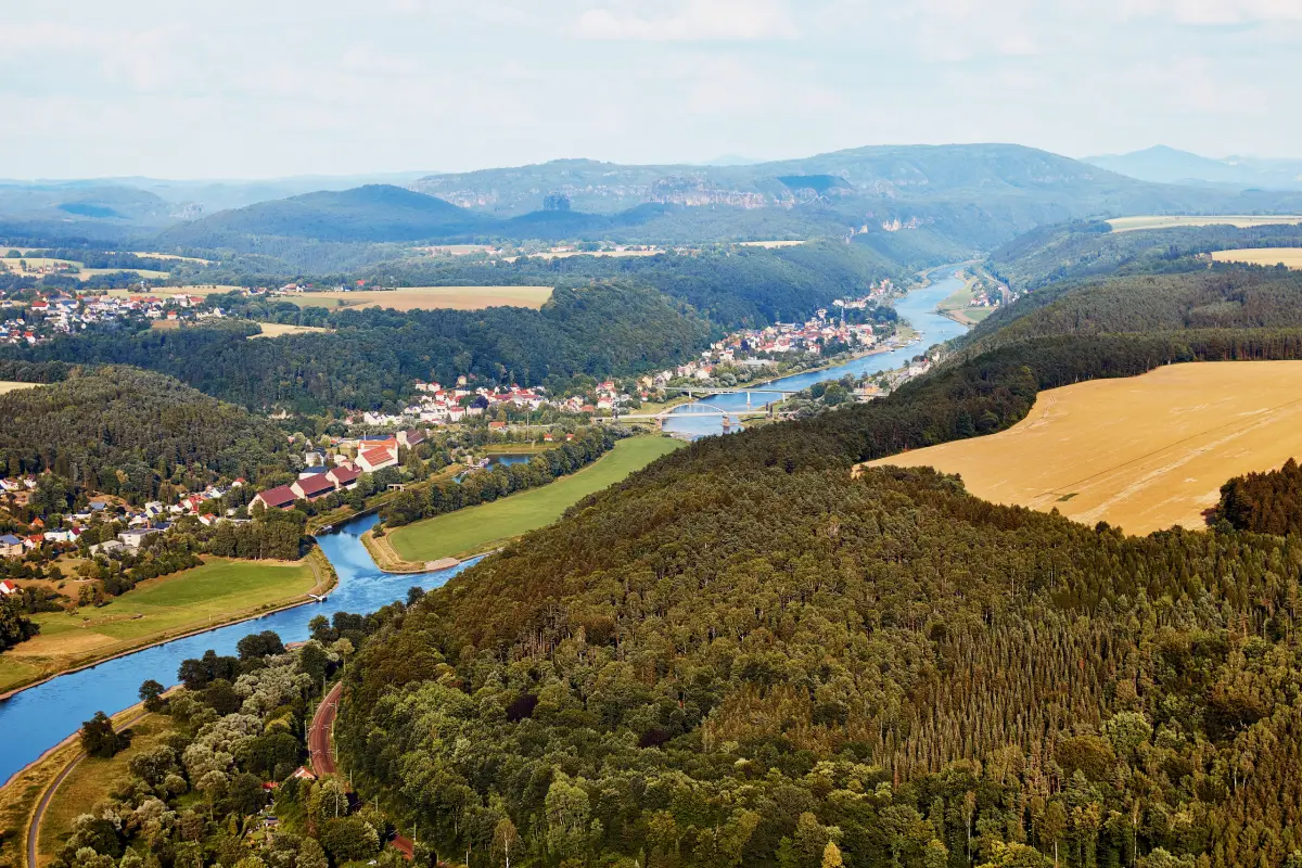 Elbe Nehri