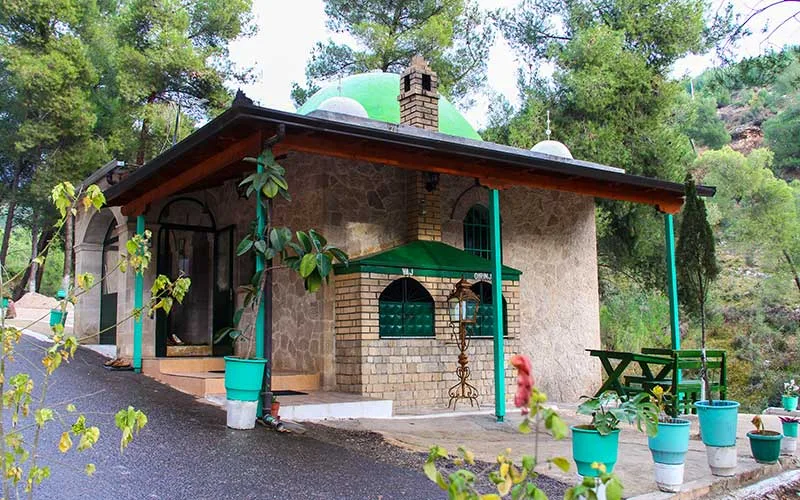 Kruja'da bir Bektaşi Tekkesi