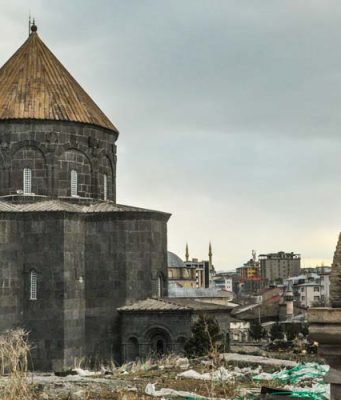 Kars Gezi Rehberi: Gezilecek Yerler, Ne Yapılır, Ne Yenir? Havariler-Kilisesi-Kars