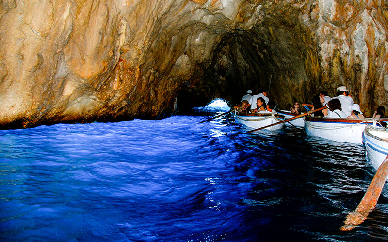 Grotta Azzurra Mağarası
