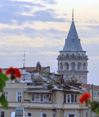 Tarih Boyunca Bir Kültür Mozaiği: Galata galata kulesi fotografi