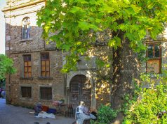 Dündar Evi: Yuannes Kilisesi, Trilye Trilye Dündarevi Bursa