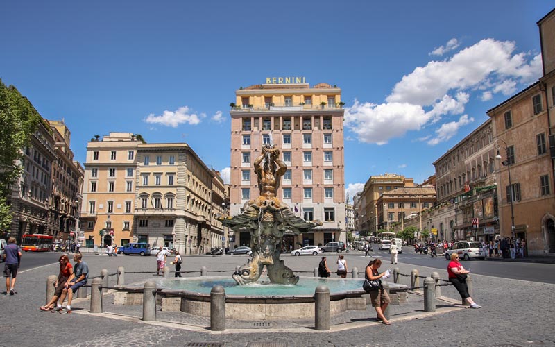 Roma Gezilecek Yerler Piazza Barberini