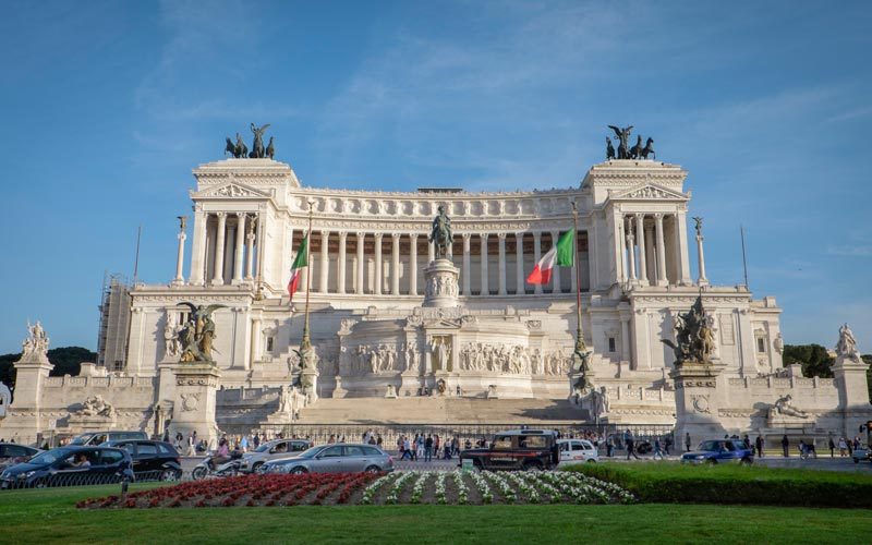 Roma Gezilecek Yerler Vittorio Emanuele II Aniti