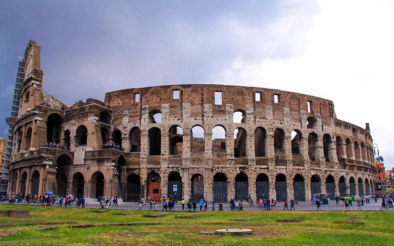 Roma Gezilecek Yerler Kolezyum