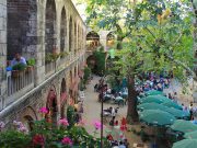 İpek Ticaretinin Kalbi: Koza Han, Bursa Koza Han