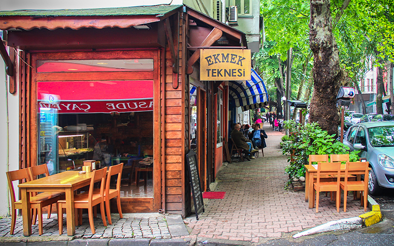 Boğazda Ahenkli Bir Köy: Kuzguncuk | İstanbul @yoldaolmak