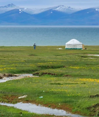 Zirvede Bir Göl: Song Kul Gölü, Kırgızistan song kul