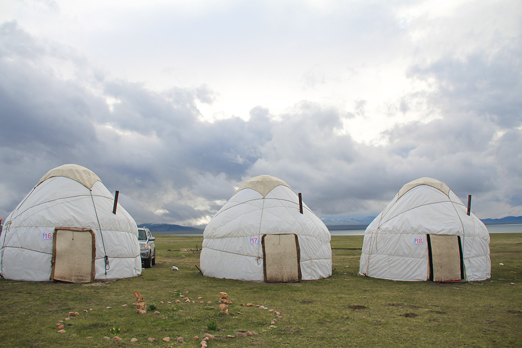 song kul lake kyrgyzstan