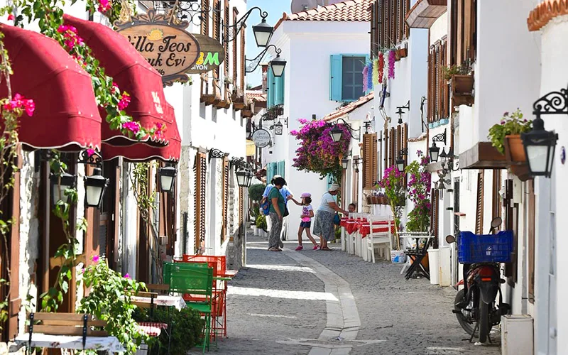 izmir civarı görülecek yerler