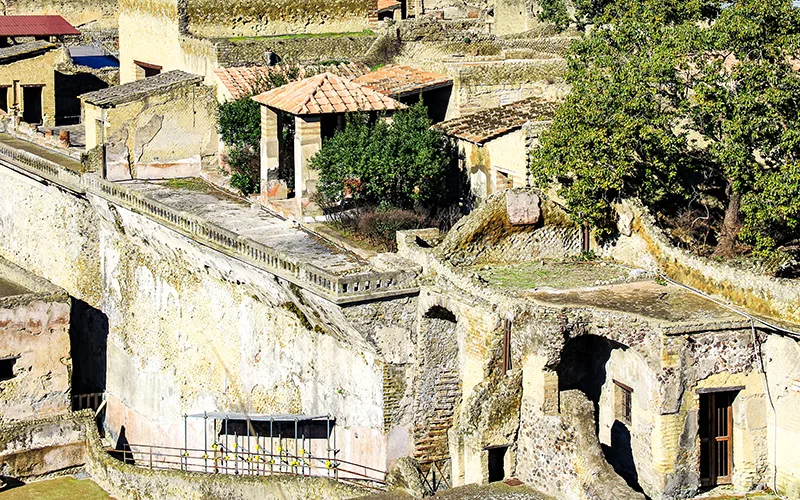 napoli civarinda gezilecek yerler