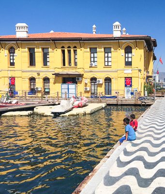 İzmir’in En Eski Gümrük Binalarından: Pasaport İskelesi pasaport iskelesi