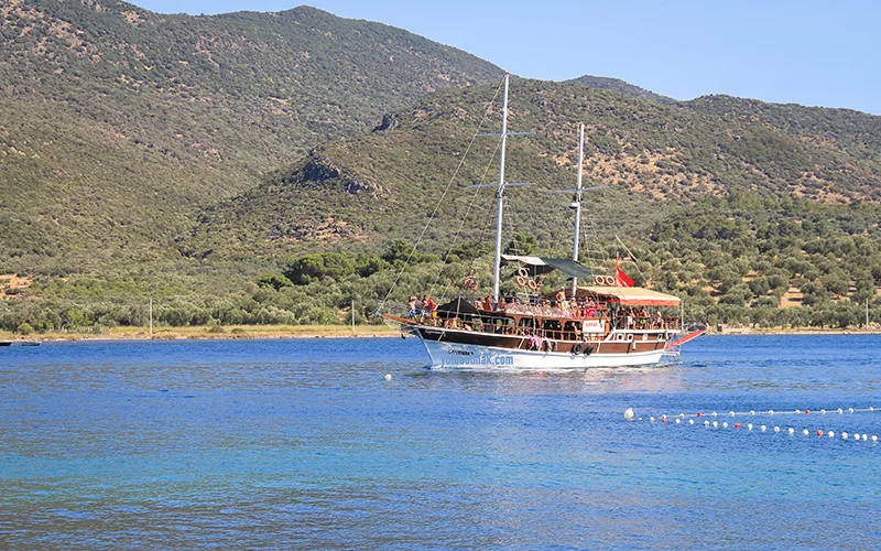 dikili tekne turları