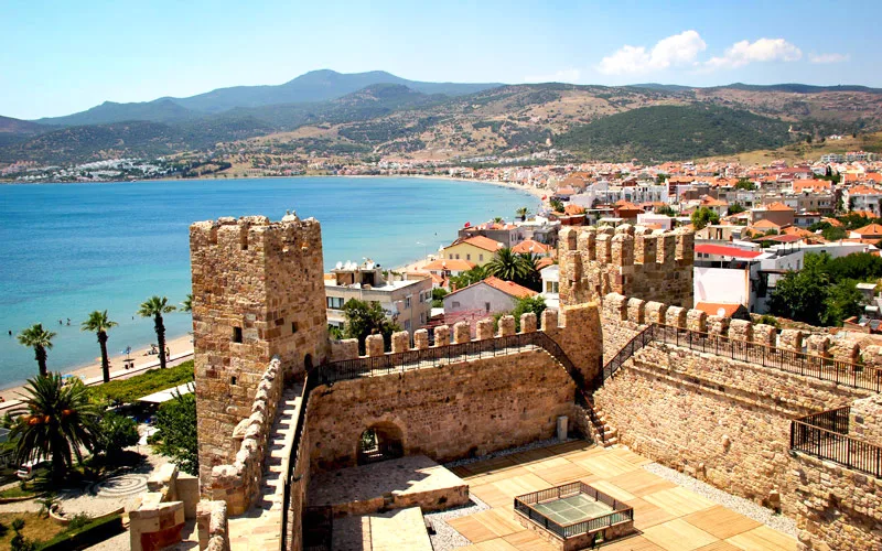 dikilide gezilecek yerler