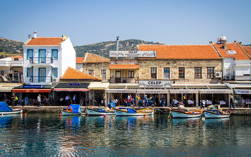 foça nasıl gidilir