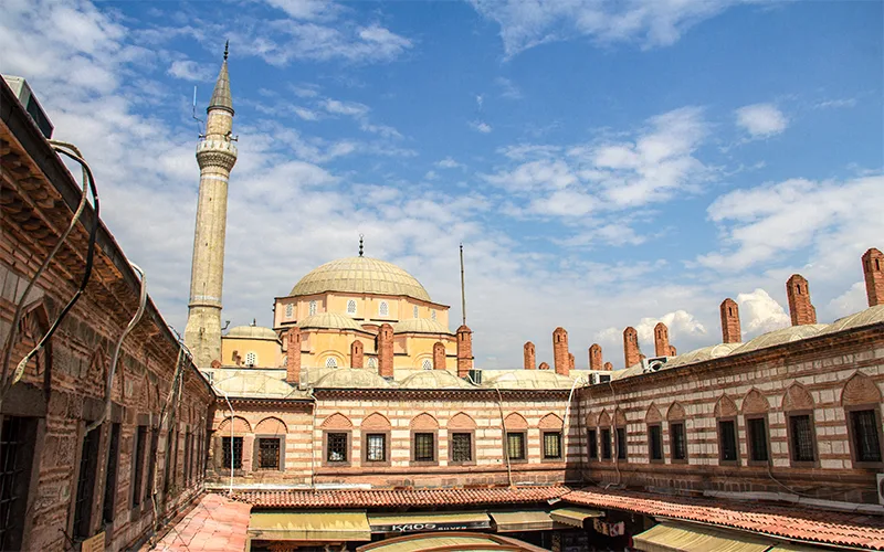 izmirin kutsal yerleri