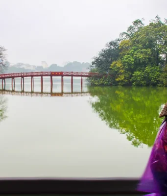Hanoi’nin Kutsal Gölü: Hoan Kiem vietnam gezilecek yerler Hoan Kiem Golu