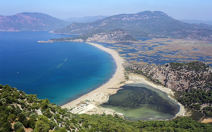 dalyan gezilecek yerler iztuzu