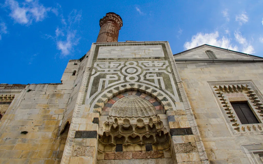 isa bey camii