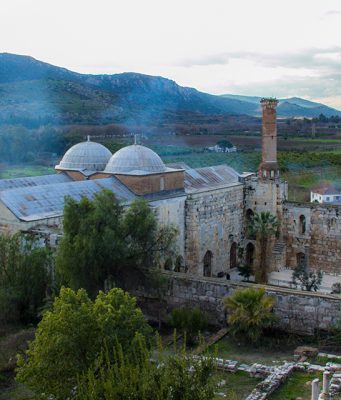 Anadolu Cami Mimarisinin İlk Örneklerinden: İsabey Camii, Selçuk isabey camii