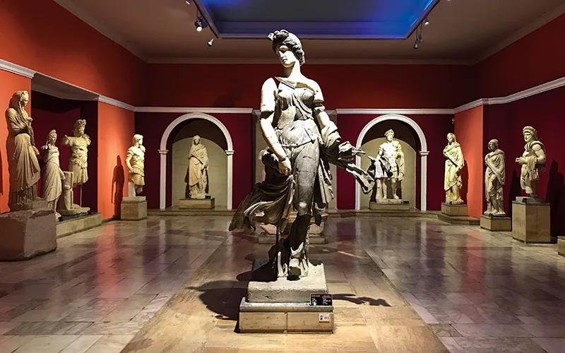 antalya tarihi yerler müze