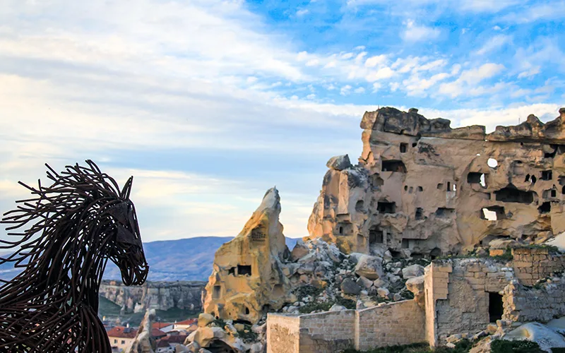 nevsehir-gezilecek-yerler-cavusin