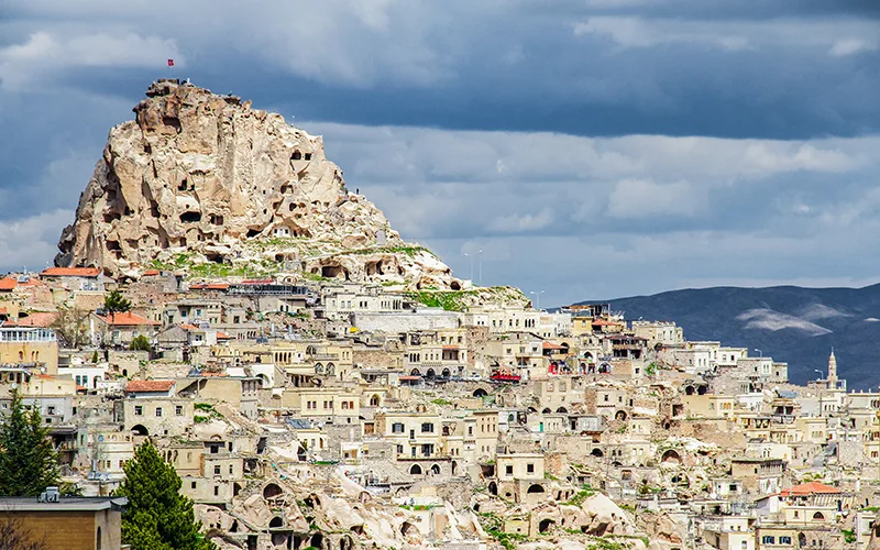 nevsehir-gezilecek-yerler-uchisar