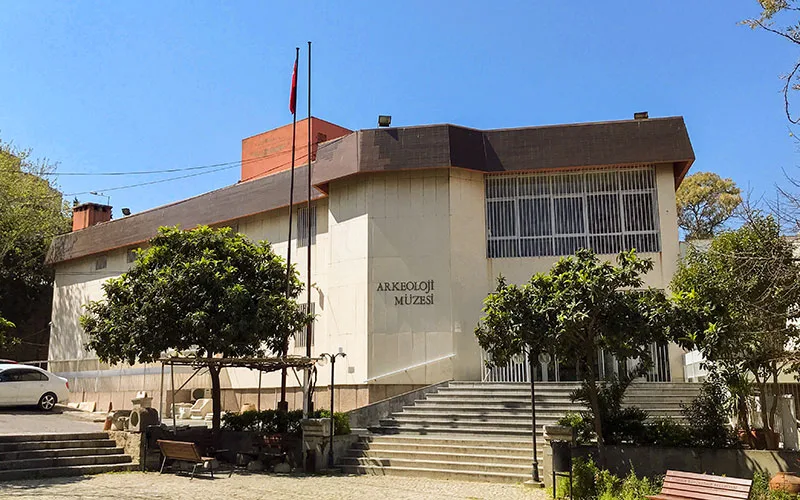 izmir tarihi noktalar arkeoloji muzesi