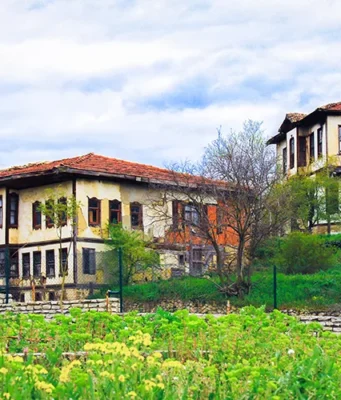 Safranbolu Yolculuğu: Nerede, Nasıl Gidilir ve İlk Kez Gideceklere Notlar safranbolu nasıl gidilir