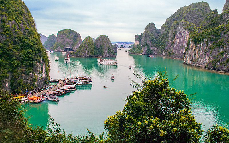 halong bay vietnam