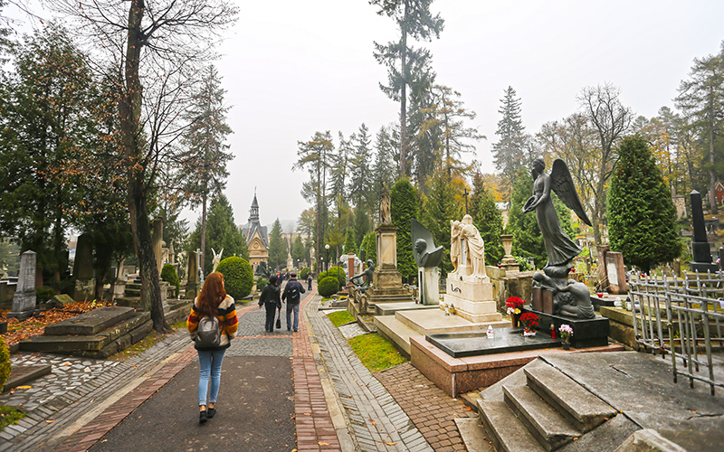 Lychakiv Cemetery