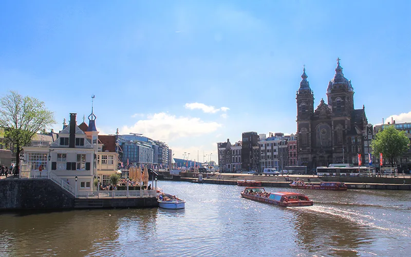 hollanda nasıl gidilir