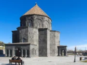 Doğu’nun Ayasofyası: Kümbet Camii (Havariler Kilisesi), Kars kümbet camii