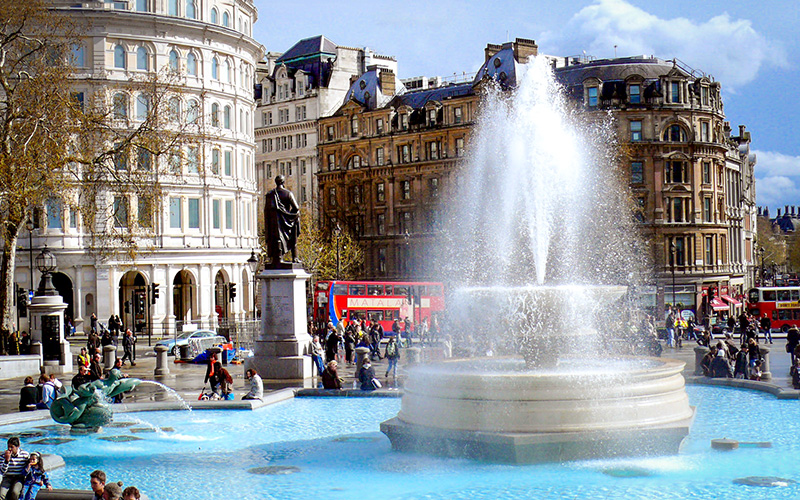 Trafalgar Meydanı Londra