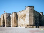 Aksaray Nerede 📍 Aksaray’a Nasıl Gidilir aksaray nerede