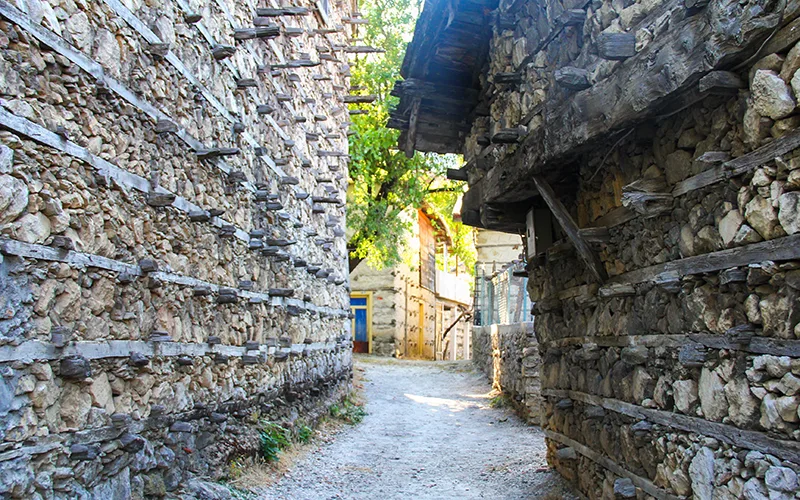 düğmeli evler kullanılan malzeme