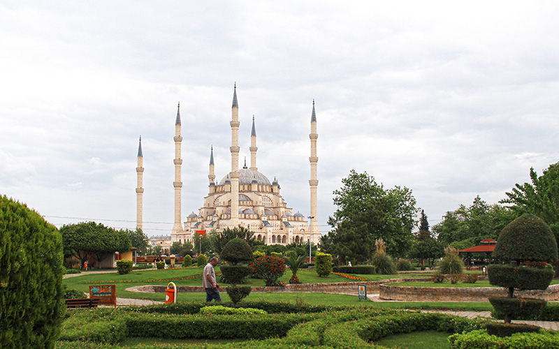 sabancı camii