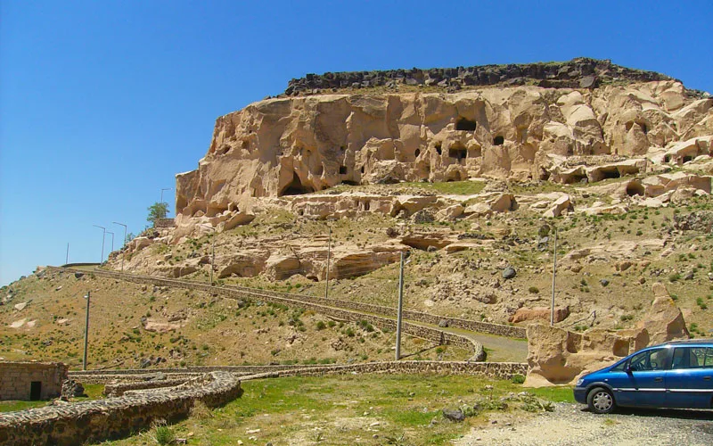 Tatlarin Yeraltı Şehri