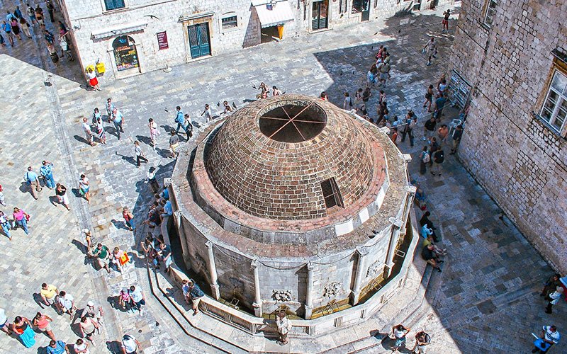 Onofrio Çeşmesi